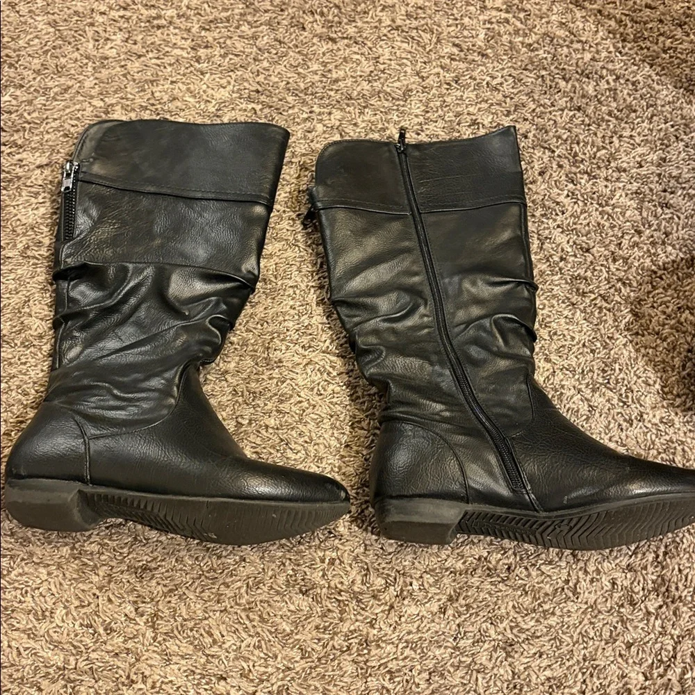 Black Boots